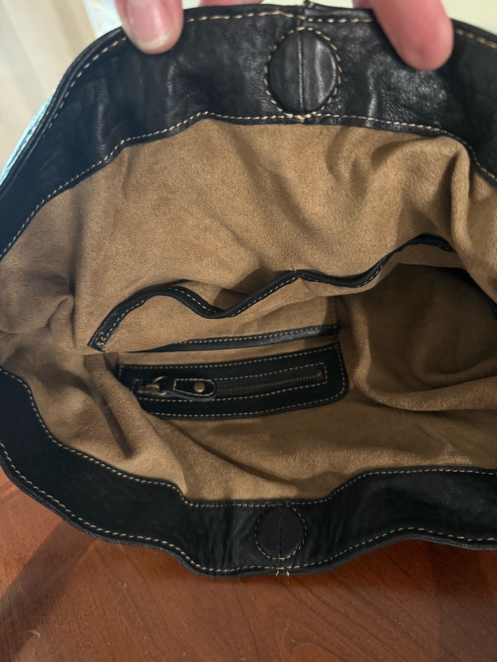 Vintage Liz Claiborne Genuine Leather Bucket Bag • Drawstring Tassel • Slouchy - Picture 6 of 16